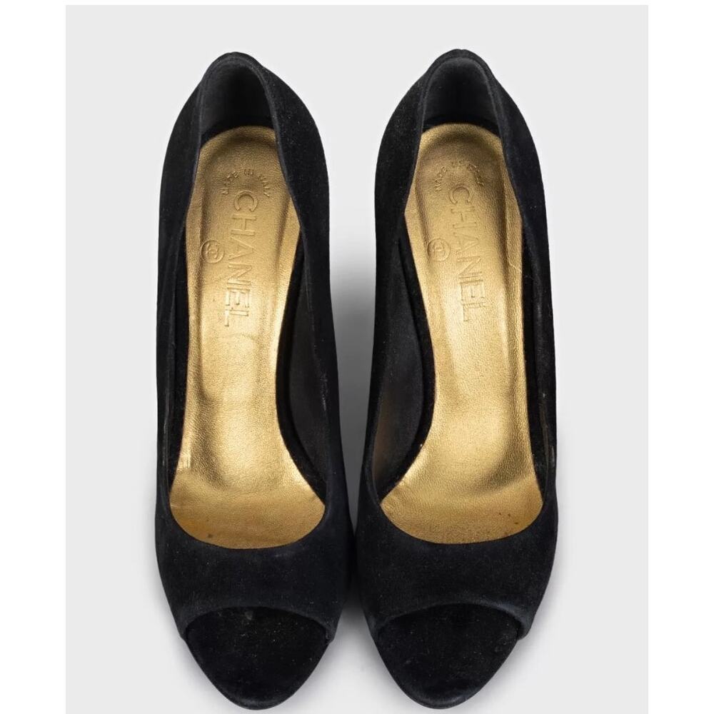 Chanel Black Suede Gold Accent Open Toe Pumps Sz 40 - Picture 2 of 7